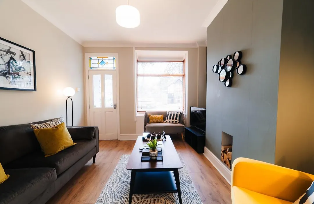 Boutique, Modern For Families, Contractors, Fast Wifi, Free Netflix-1