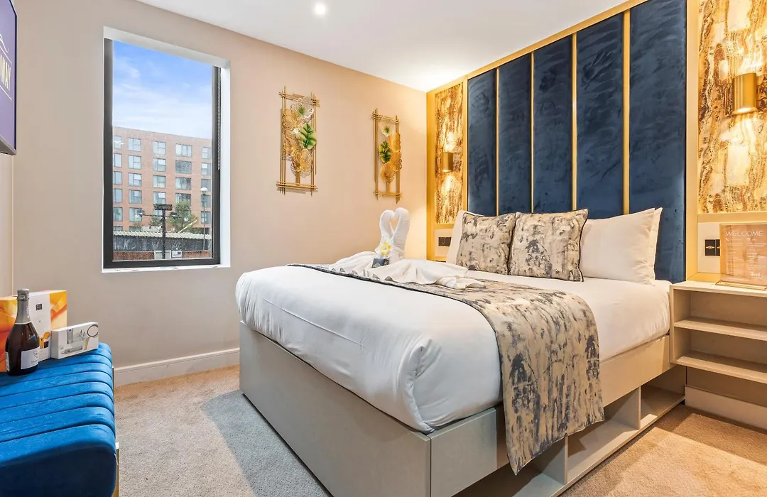 Hotel Holloway-1