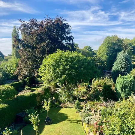 Serviced Studio In Bournville-3
